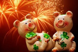 В чём встречать Новый 2021 Год свиньи: что должно быть на столе?