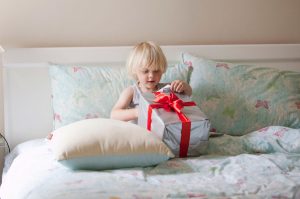 Что подарить ребенку на День Святого Николая?